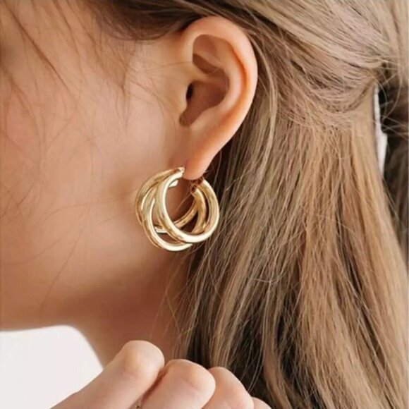 New 14K Gold Triple Round Hoop Earrings - Picture 9 of 16